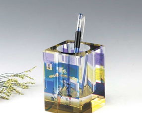 精致辦公新選擇 高檔黑水晶筆筒，典雅與實用的完美融合